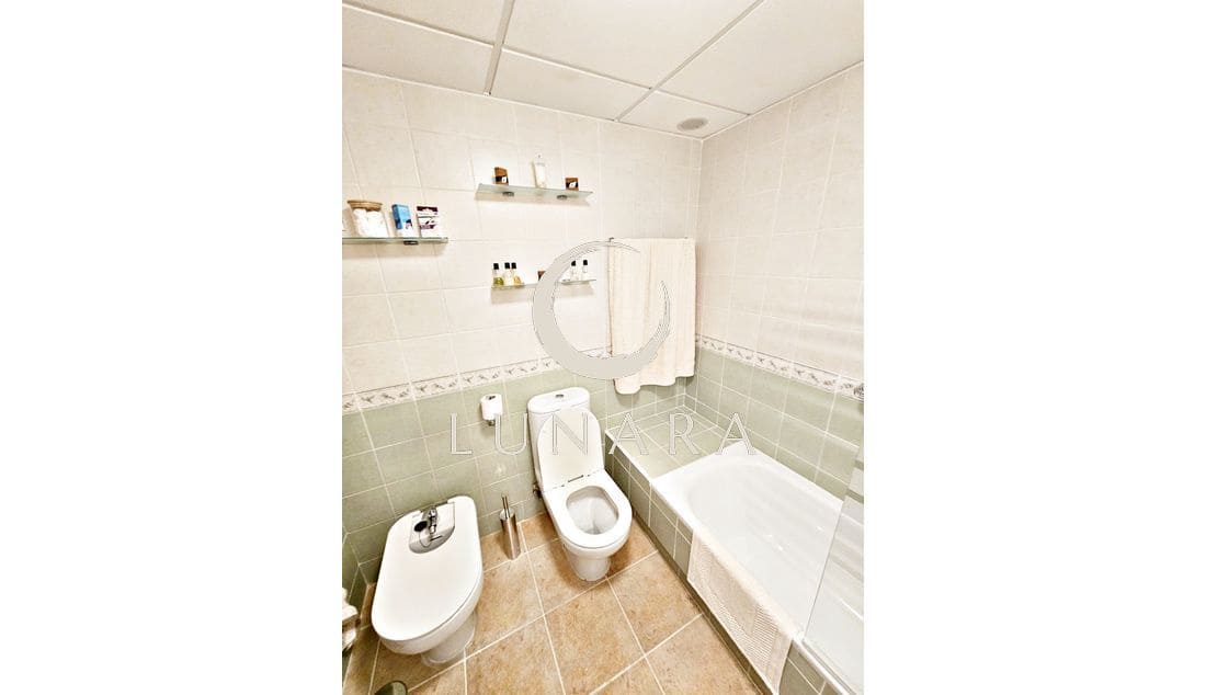 Apartamento de 2 habitaciones en Ayamonte en venta con garaje - 180.000 € (Ref: 9590705)