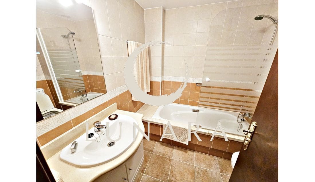 Apartamento de 2 habitaciones en Ayamonte en venta con garaje - 180.000 € (Ref: 9590705)