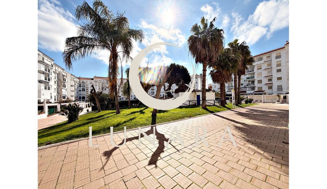 2 bedroom Apartment for sale in Punta Umbria - € 210,000 (Ref: 9607191)