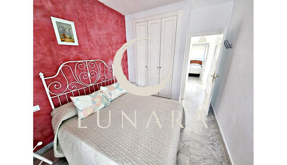2 bedroom Penthouse for sale in Lepe with garage - € 225,000 (Ref: 9676765)