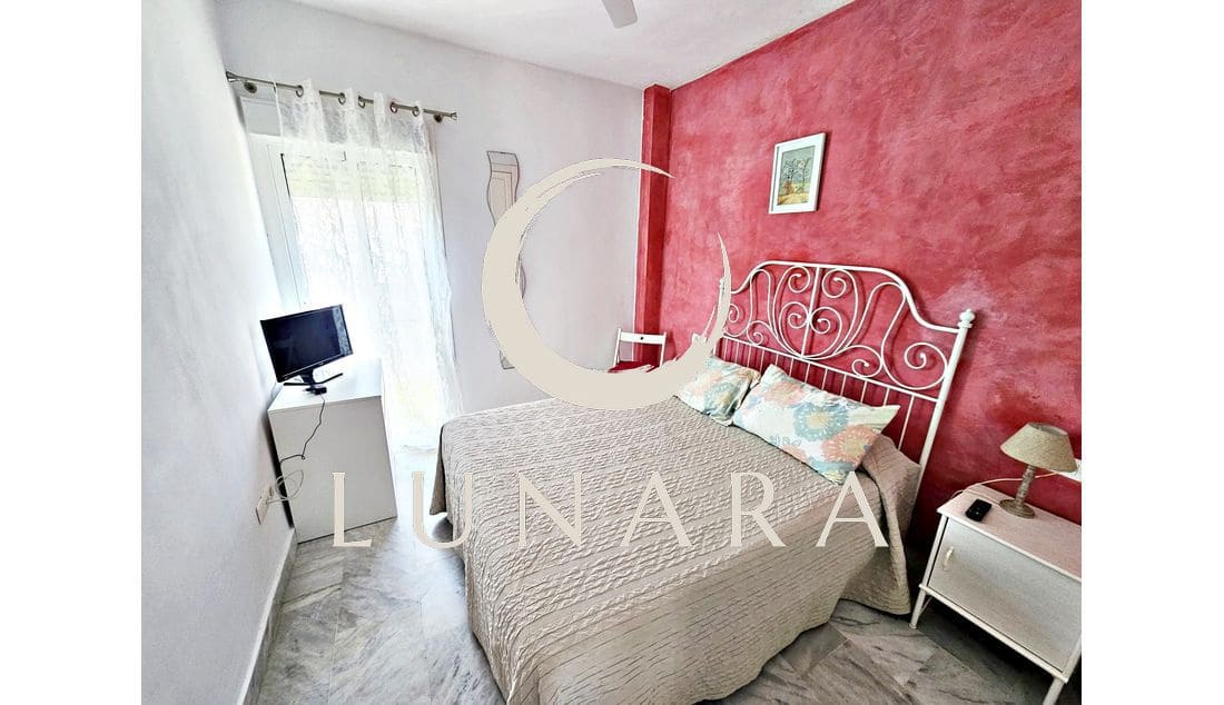 2 bedroom Penthouse for sale in Lepe with garage - € 225,000 (Ref: 9676765)