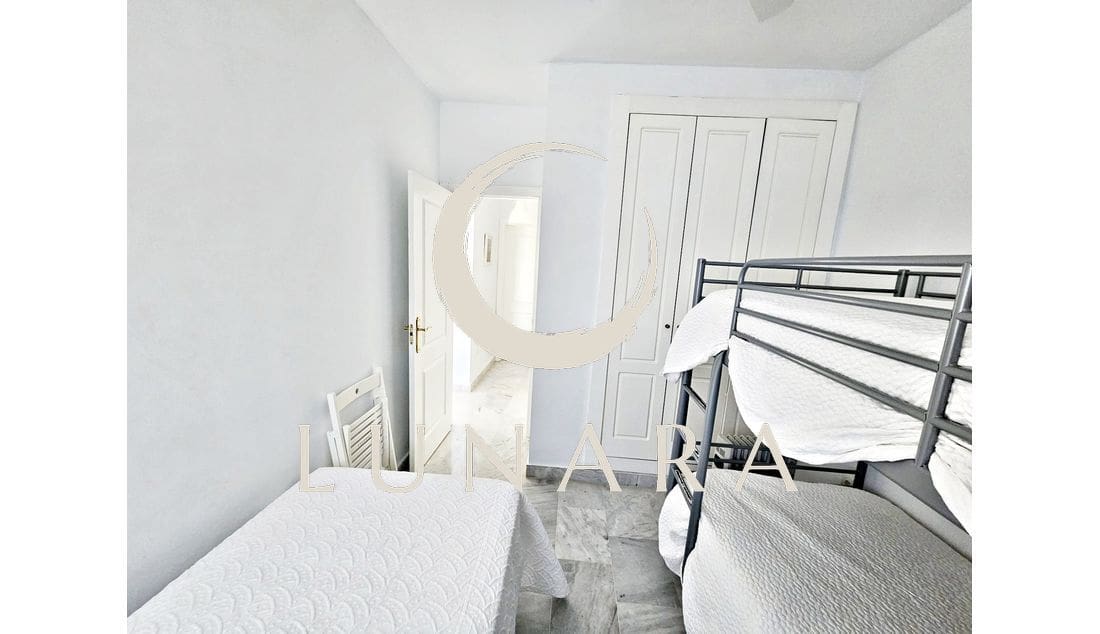 2 bedroom Penthouse for sale in Lepe with garage - € 225,000 (Ref: 9676765)