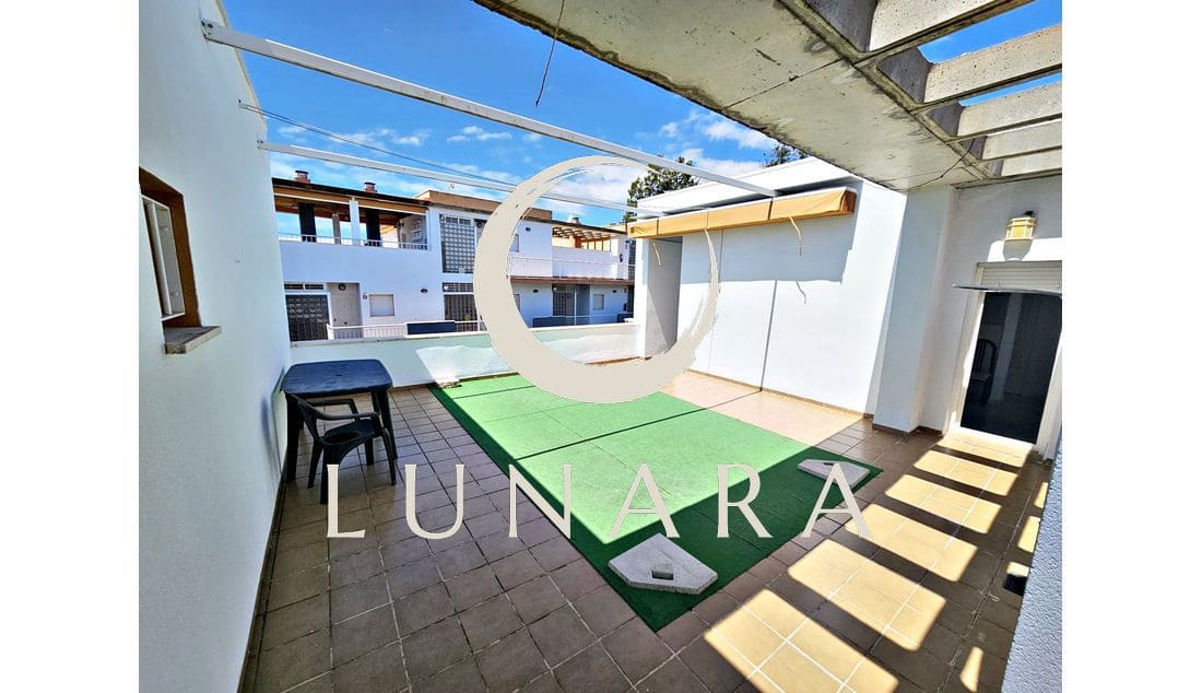 2 bedroom Penthouse for sale in Lepe with garage - € 225,000 (Ref: 9676765)