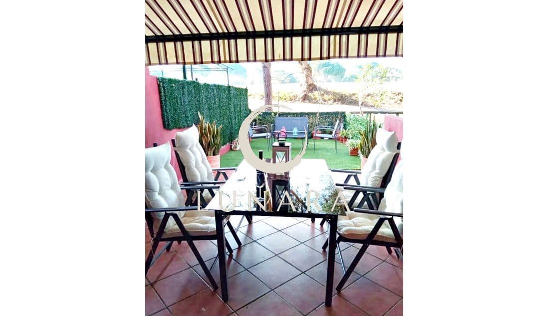 2 bedroom Terraced Villa for sale in Lepe with garage - € 199,000 (Ref: 9676767)