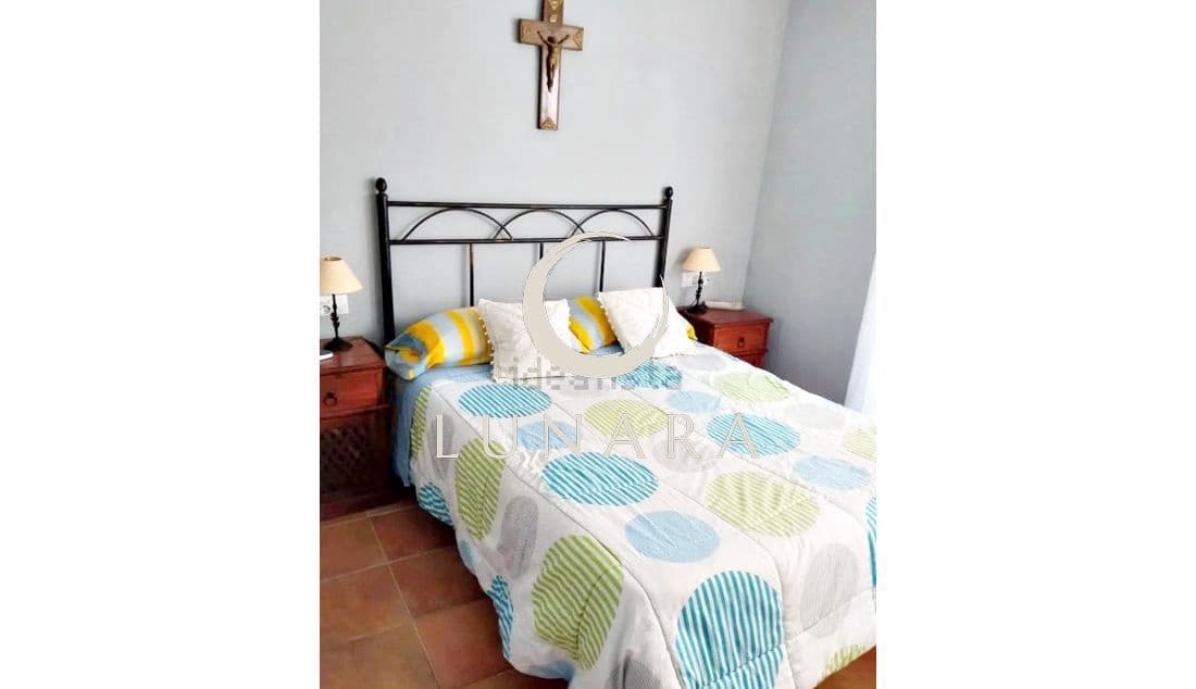 2 bedroom Terraced Villa for sale in Lepe with garage - € 199,000 (Ref: 9676767)