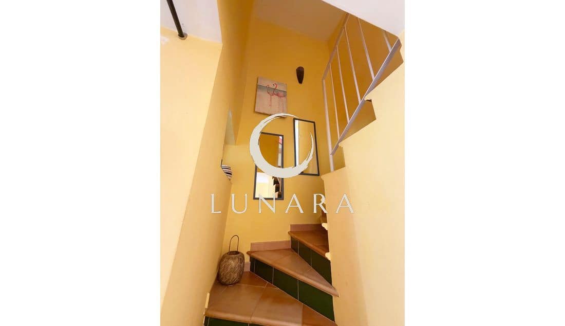 2 bedroom Terraced Villa for sale in Lepe with garage - € 199,500 (Ref: 9763539)