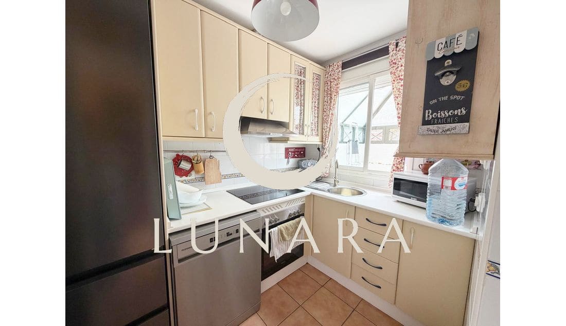 2 bedroom Terraced Villa for sale in Lepe with garage - € 199,500 (Ref: 9763539)