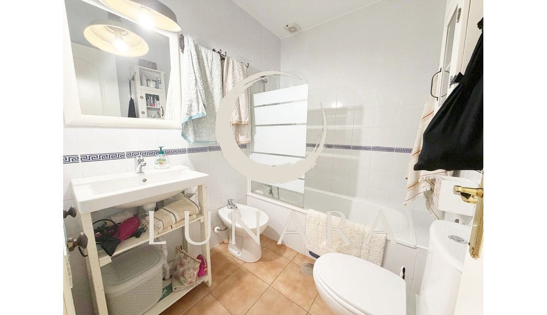 2 bedroom Terraced Villa for sale in Lepe with garage - € 199,500 (Ref: 9763539)