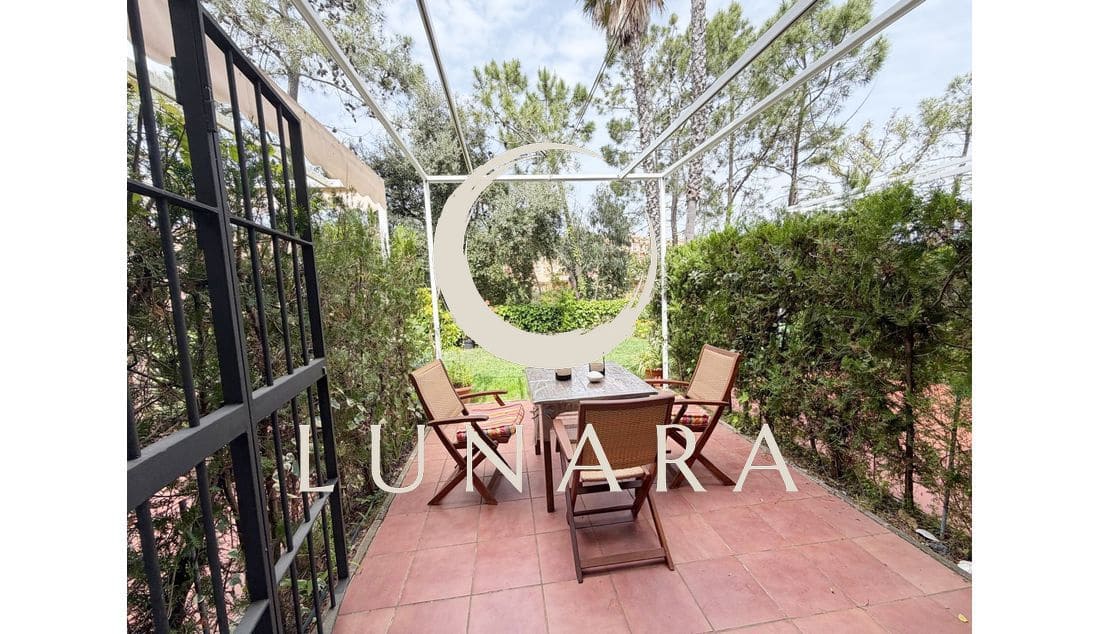 2 bedroom Terraced Villa for sale in Lepe with garage - € 199,500 (Ref: 9763539)