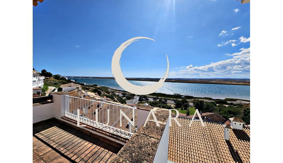 3 bedroom Terraced Villa for sale in Ayamonte with garage - € 349,990 (Ref: 9836020)