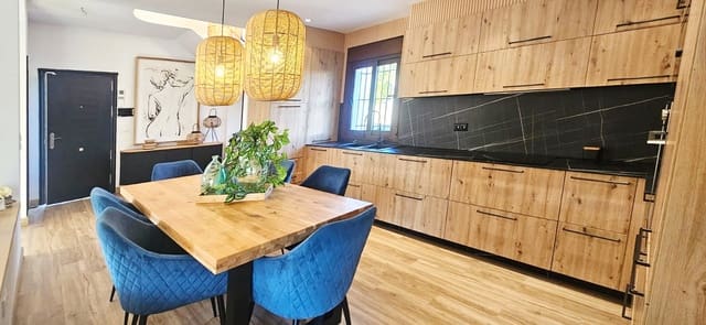 Chalet en Ayamonte en venta con piscina garaje - 465.000 € (Ref: 9237779)