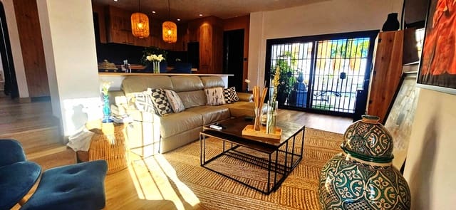 Chalet en Ayamonte en venta con piscina garaje - 465.000 € (Ref: 9237779)