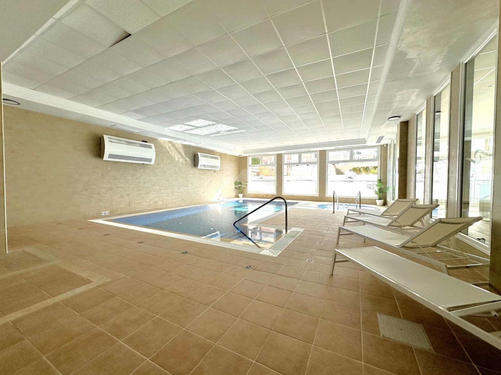 1 bedroom Apartment for sale in Benissa with pool - € 249,500 (Ref: 10042199)