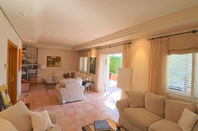 4 sypialnia Willa na sprzedaż w Poniente, Benidorm z basenem garażem - 950 000 € (Ref: 10138887)