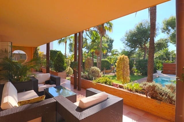 4 sypialnia Willa na sprzedaż w Poniente, Benidorm z basenem garażem - 950 000 € (Ref: 10138887)