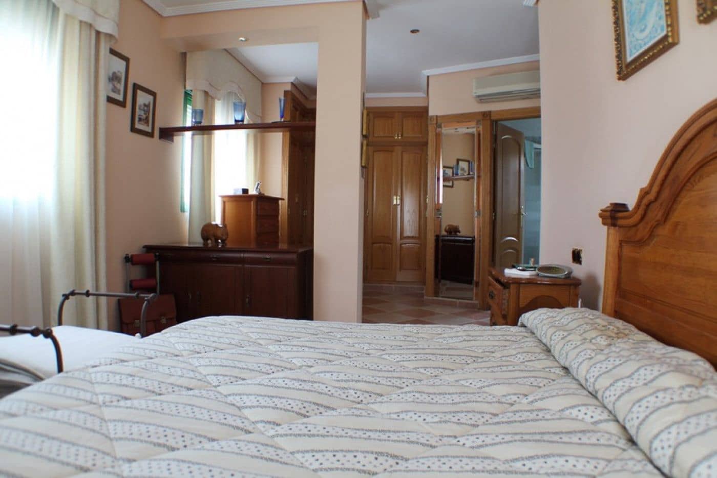 6 bedroom Villa for sale in Benidorm with pool garage - € 999,000 (Ref: 10138890)