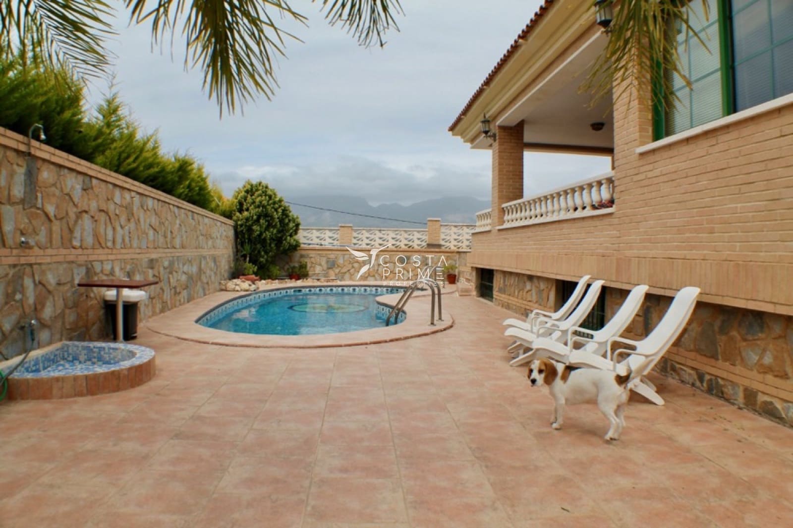 6 bedroom Villa for sale in Benidorm with pool garage - € 999,000 (Ref: 10138890)