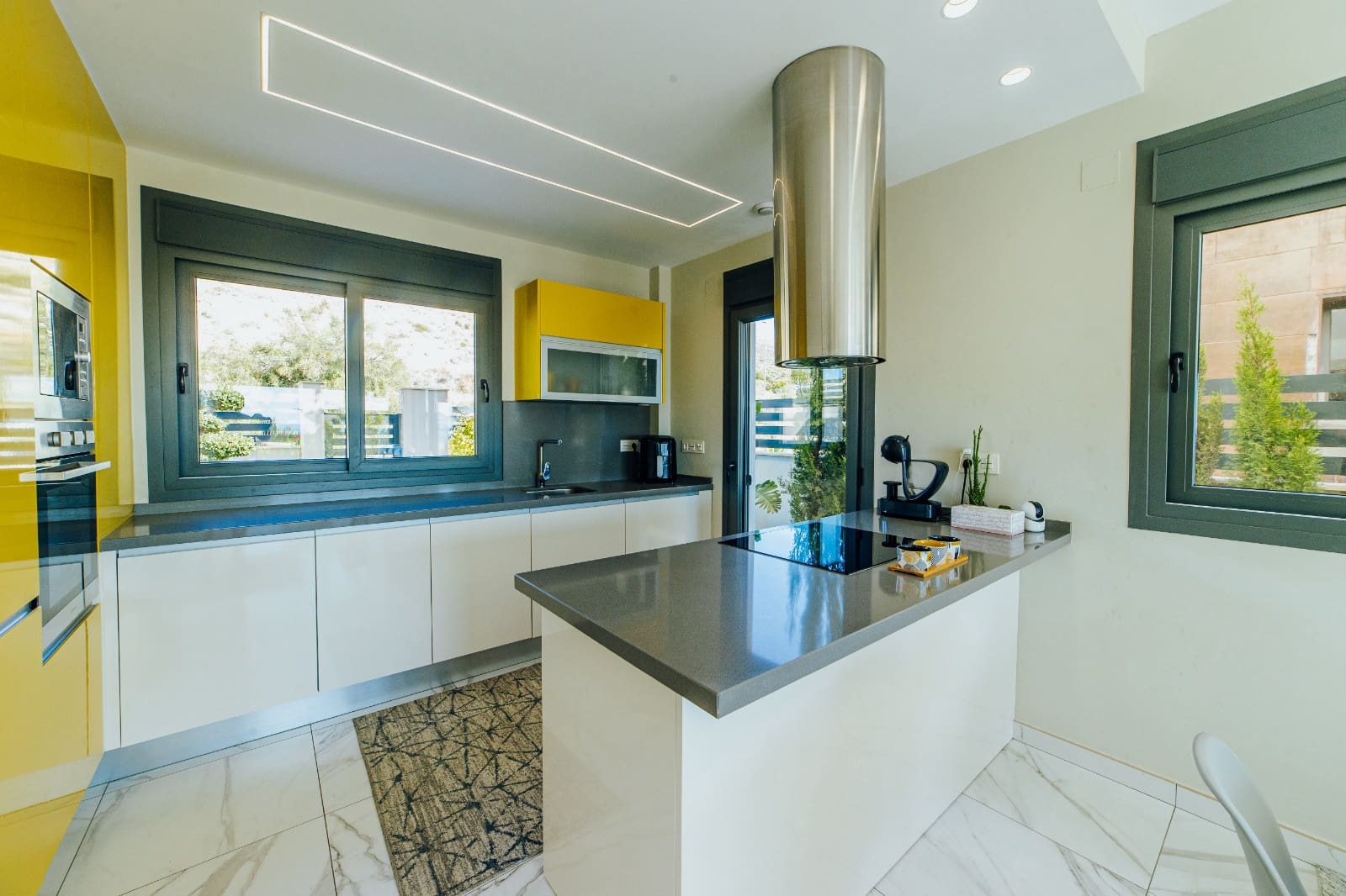 Chalet de 3 habitaciones en Finestrat en venta con piscina garaje - 695.000 € (Ref: 7879560)