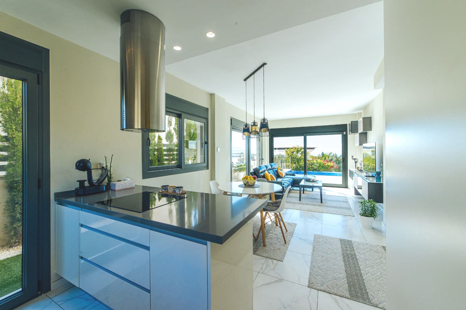 Chalet de 3 habitaciones en Finestrat en venta con piscina garaje - 695.000 € (Ref: 7879560)