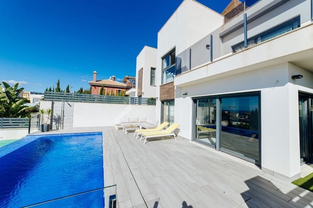 Chalet de 3 habitaciones en Balcón de Finestrat - Terra Marina, Finestrat en venta con piscina garaje - 695.000 € (Ref: 7879560)