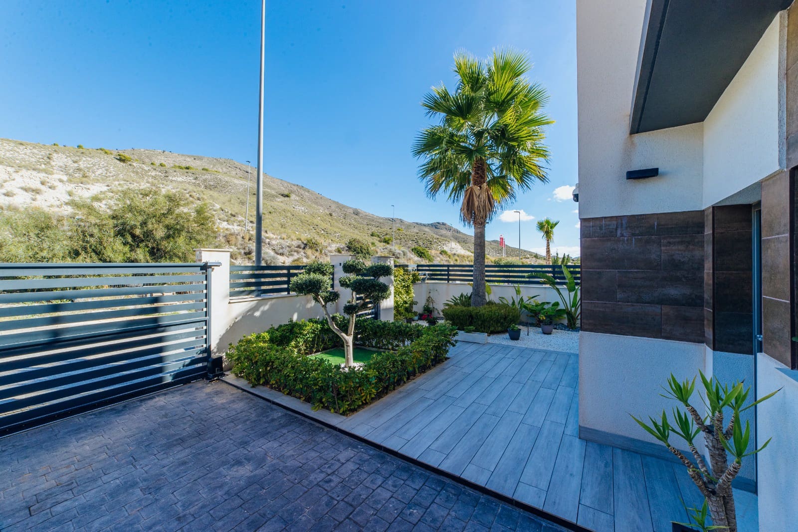 Chalet de 3 habitaciones en Finestrat en venta con piscina garaje - 695.000 € (Ref: 7879560)