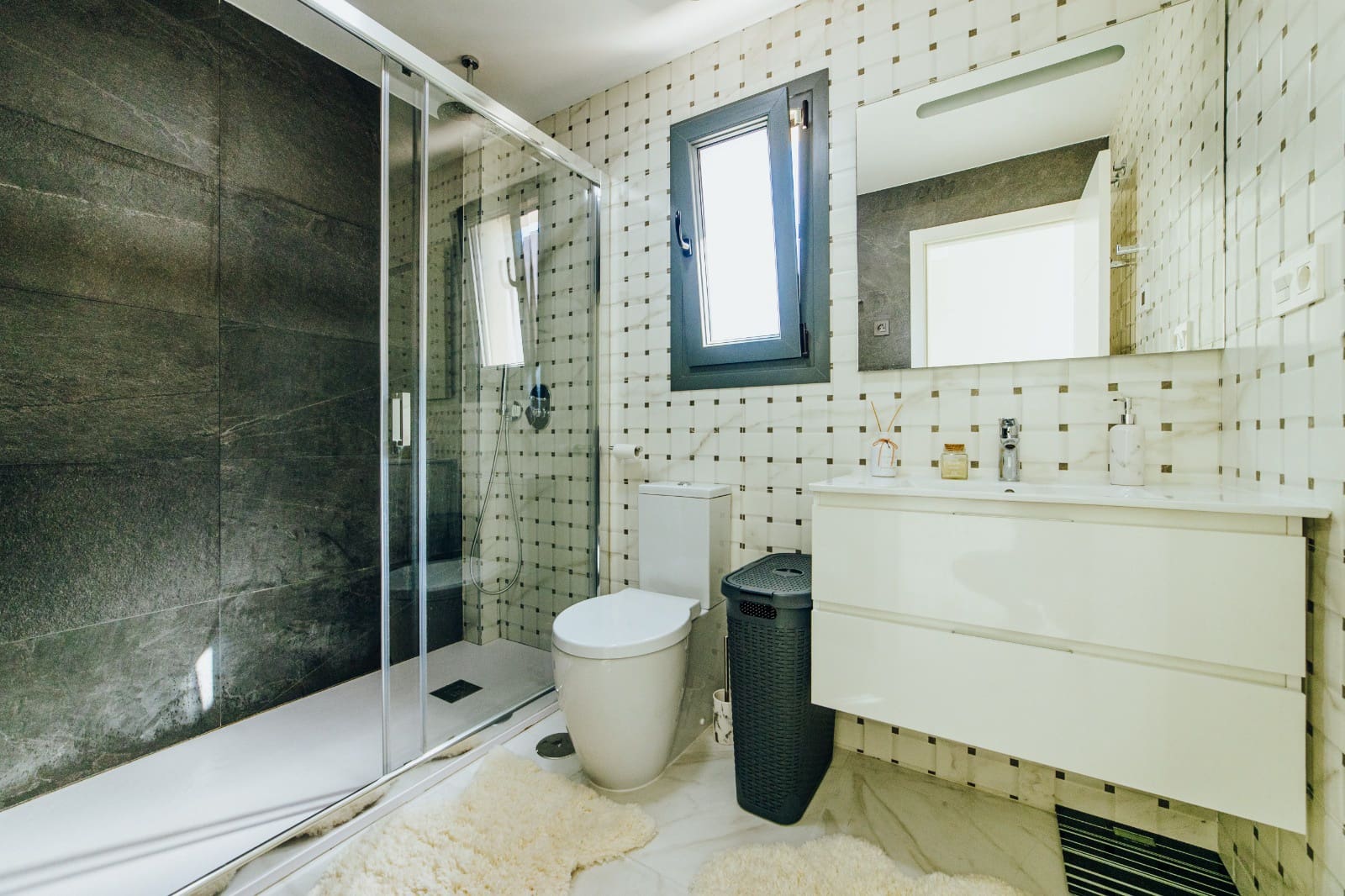 Chalet de 3 habitaciones en Finestrat en venta con piscina garaje - 695.000 € (Ref: 7879560)