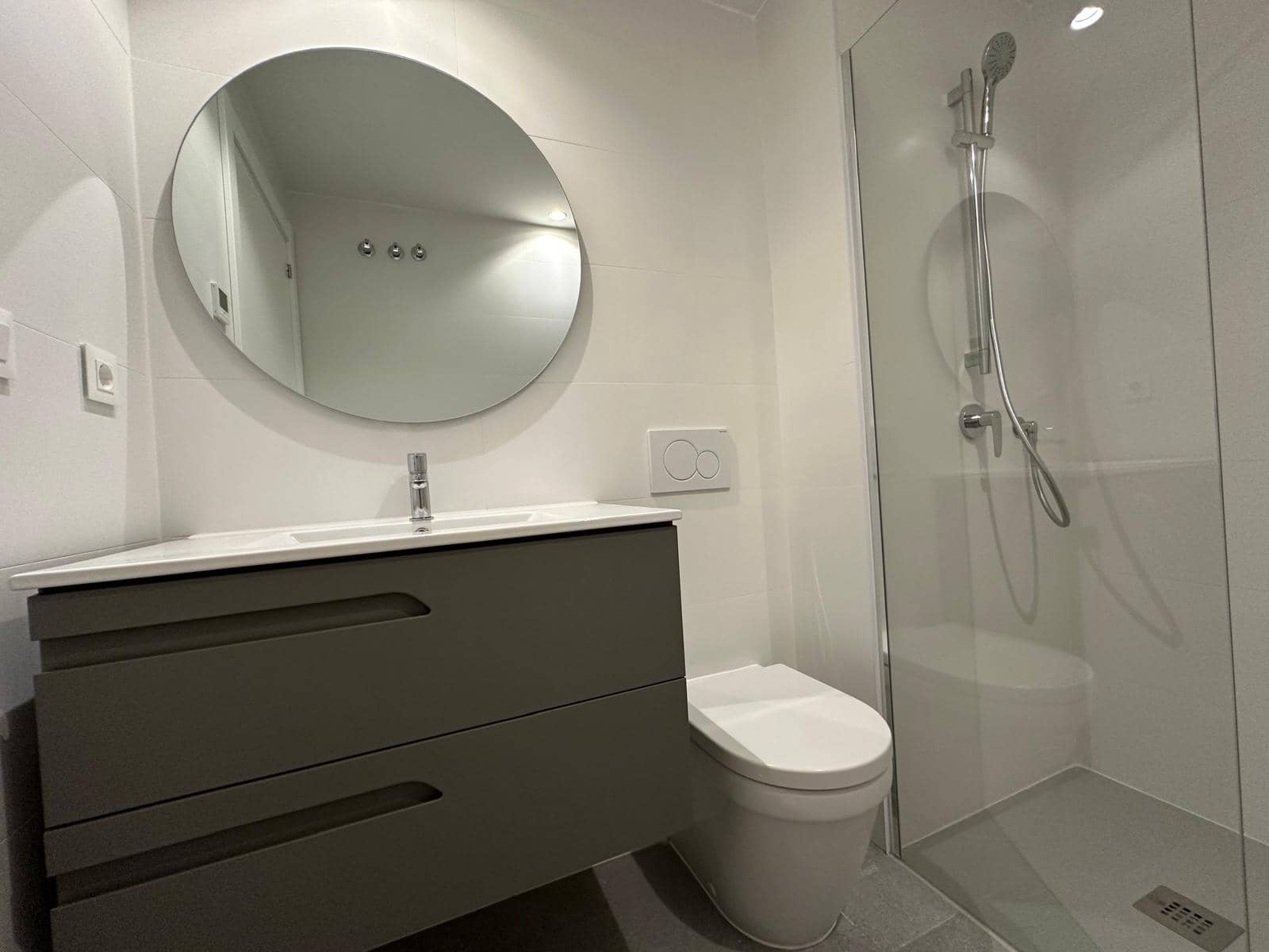 2 bedroom Beach Apartment for sale in La Villajoyosa / Vila Joiosa with pool garage - € 675,000 (Ref: 8840428)