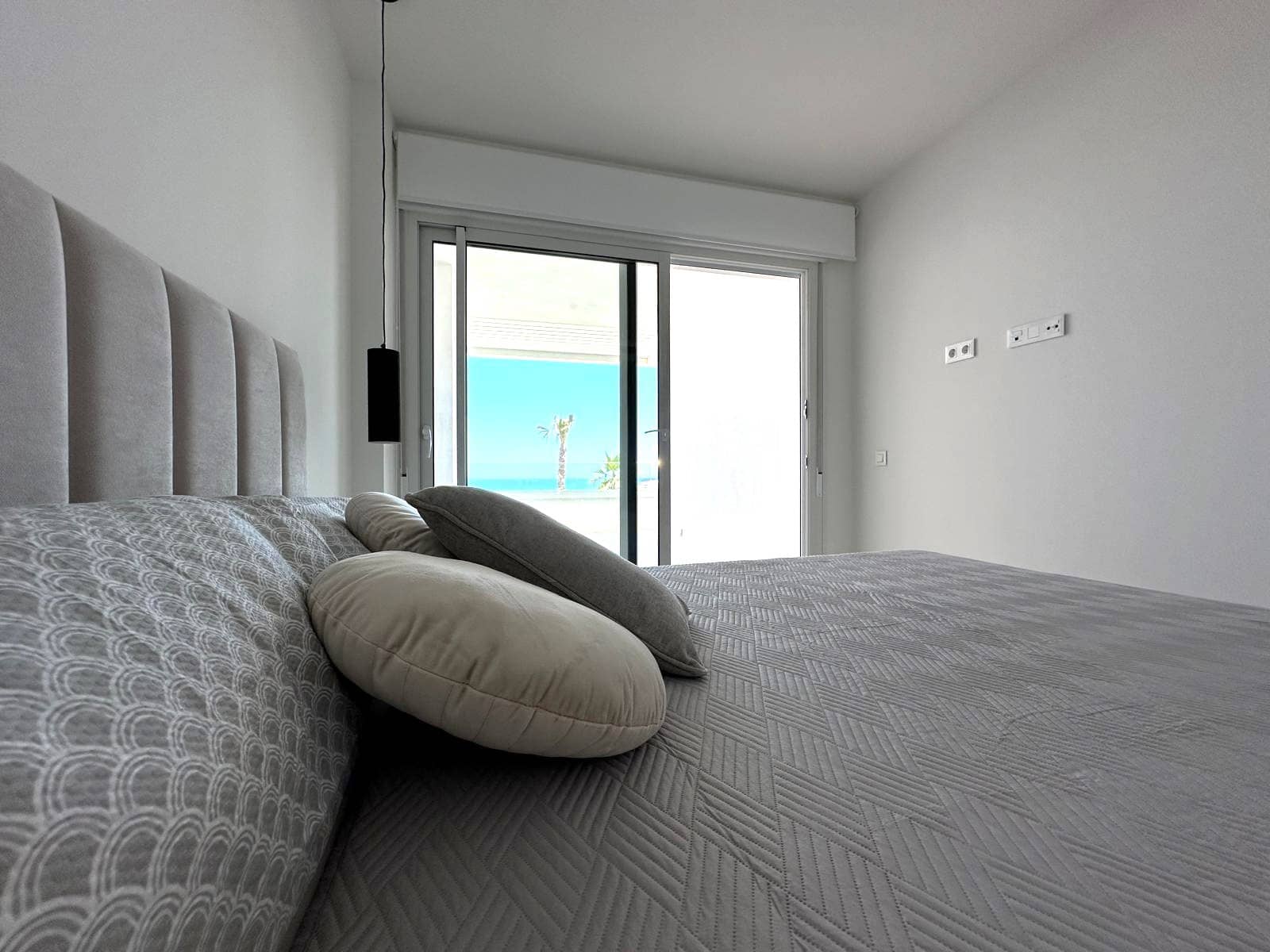 2 bedroom Beach Apartment for sale in La Villajoyosa / Vila Joiosa with pool garage - € 675,000 (Ref: 8840428)