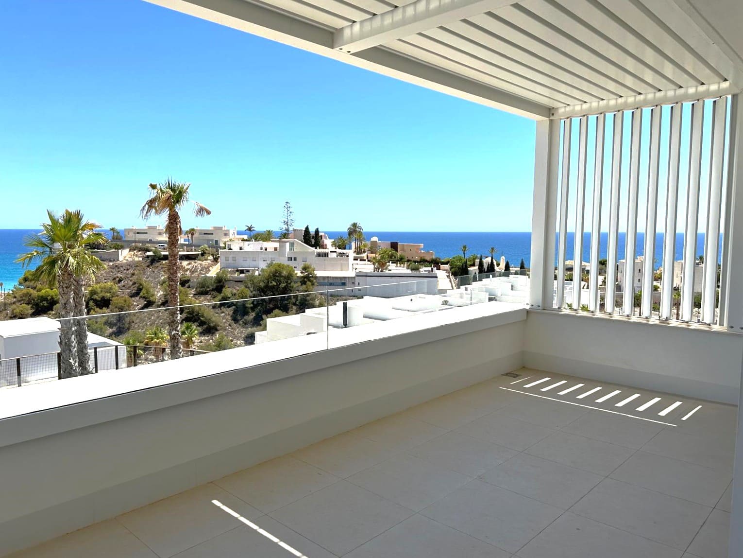 2 bedroom Beach Apartment for sale in La Villajoyosa / Vila Joiosa with pool garage - € 675,000 (Ref: 8840428)