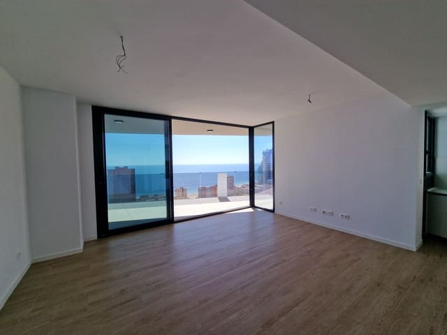 2 soveværelse Strandlejlighed til salg i Playa Poniente, Benidorm med swimmingpool garage - € 631.000 (Ref: 8853207)