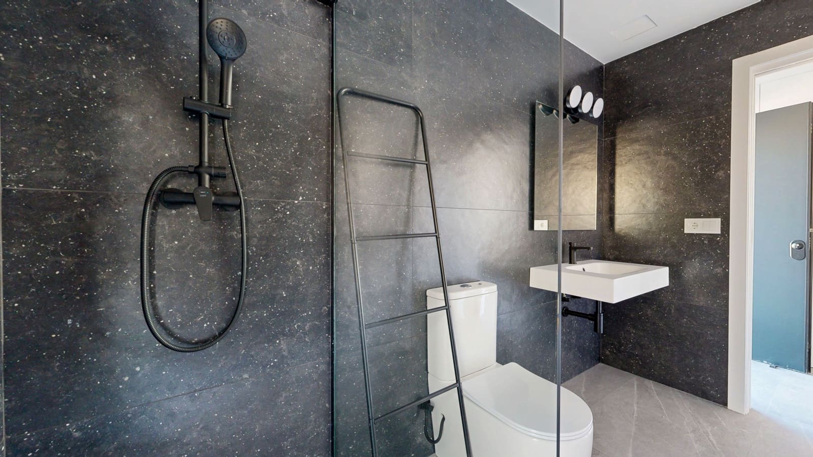 3 soverom Kjedet enebolig til salgs i Polop med svømmebasseng garasje - € 523 160 (Ref: 8967736)