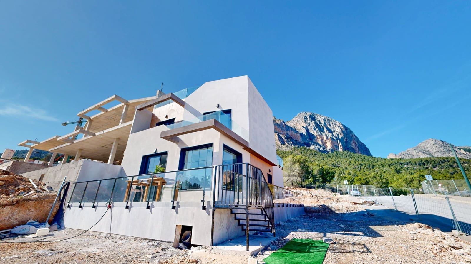 3 soverom Kjedet enebolig til salgs i Polop med svømmebasseng garasje - € 523 160 (Ref: 8967736)