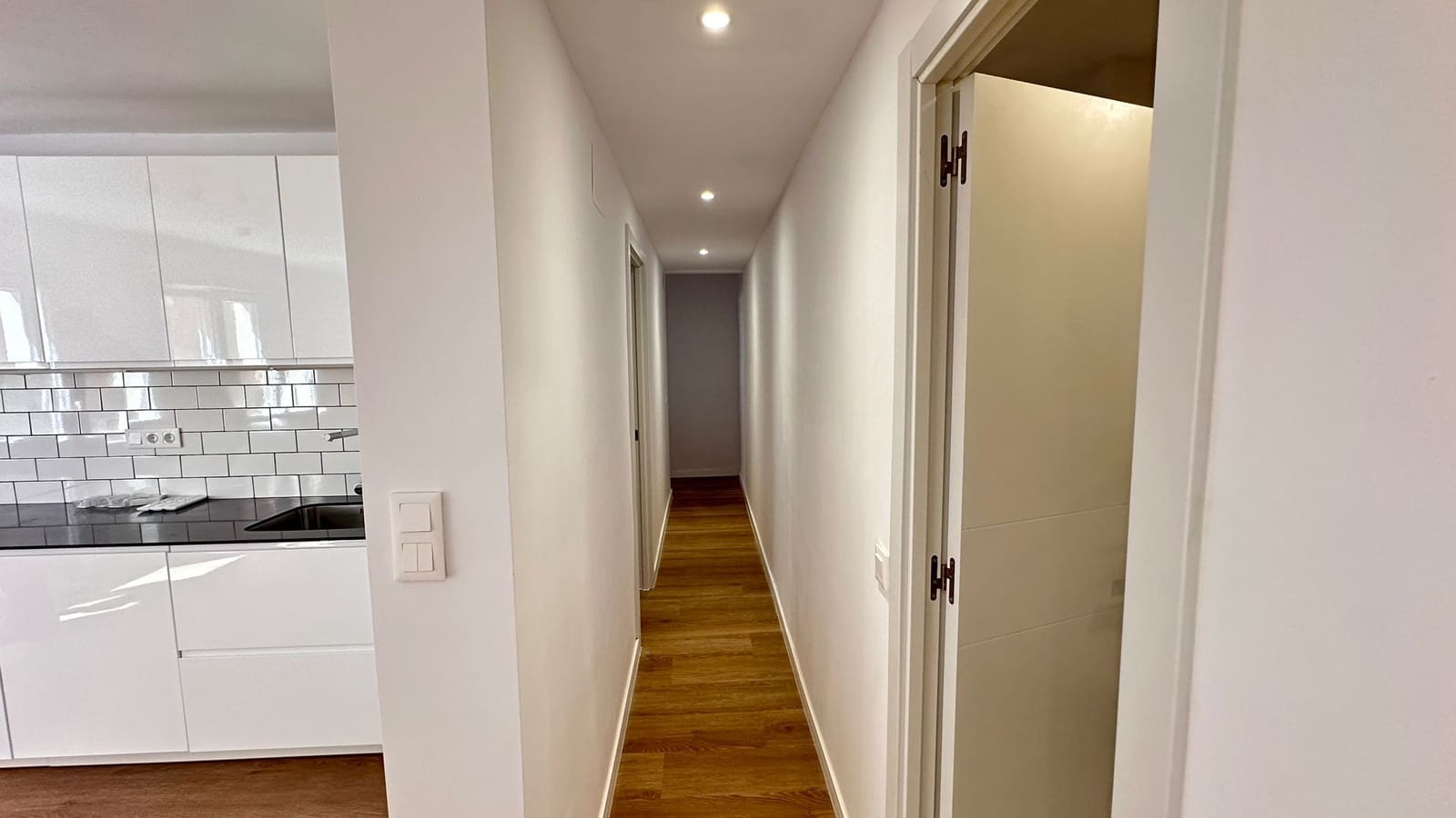 2 soveværelse Lejlighed til salg i Benidorm med garage - € 249.500 (Ref: 9008146)