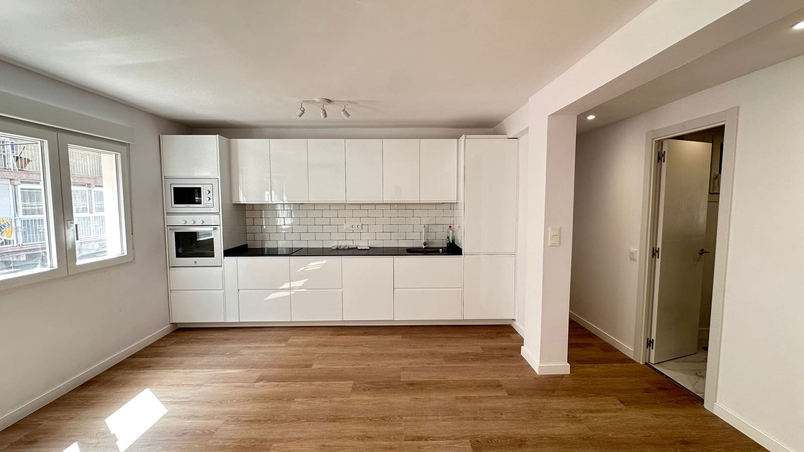 2 soveværelse Lejlighed til salg i Benidorm med garage - € 249.500 (Ref: 9008146)