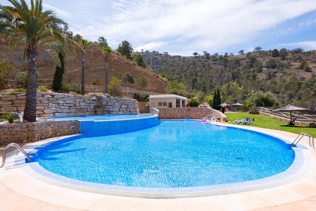 2 soveværelse Lejlighed til salg i Benidorm med swimmingpool garage - € 414.000 (Ref: 9035606)