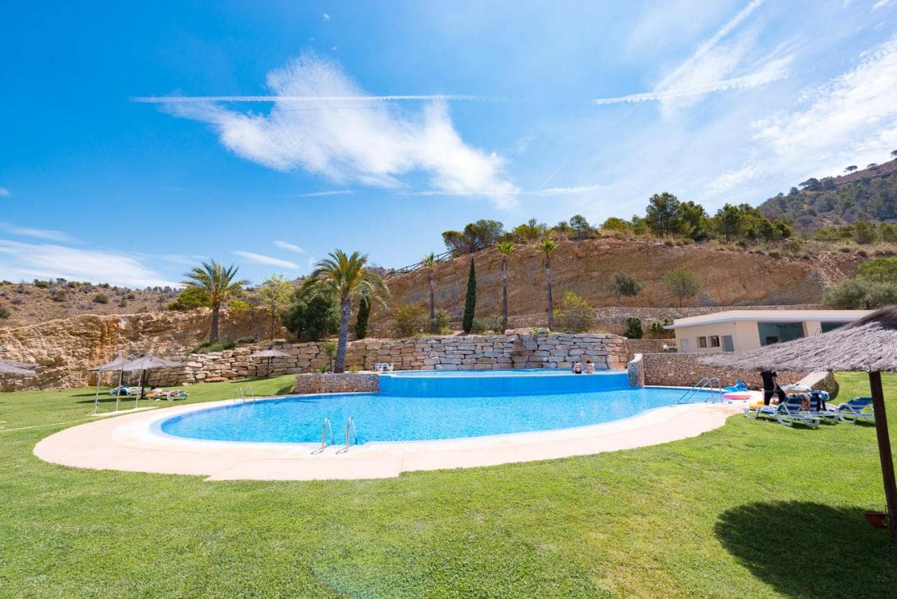 2 soveværelse Lejlighed til salg i Benidorm med swimmingpool garage - € 414.000 (Ref: 9035606)