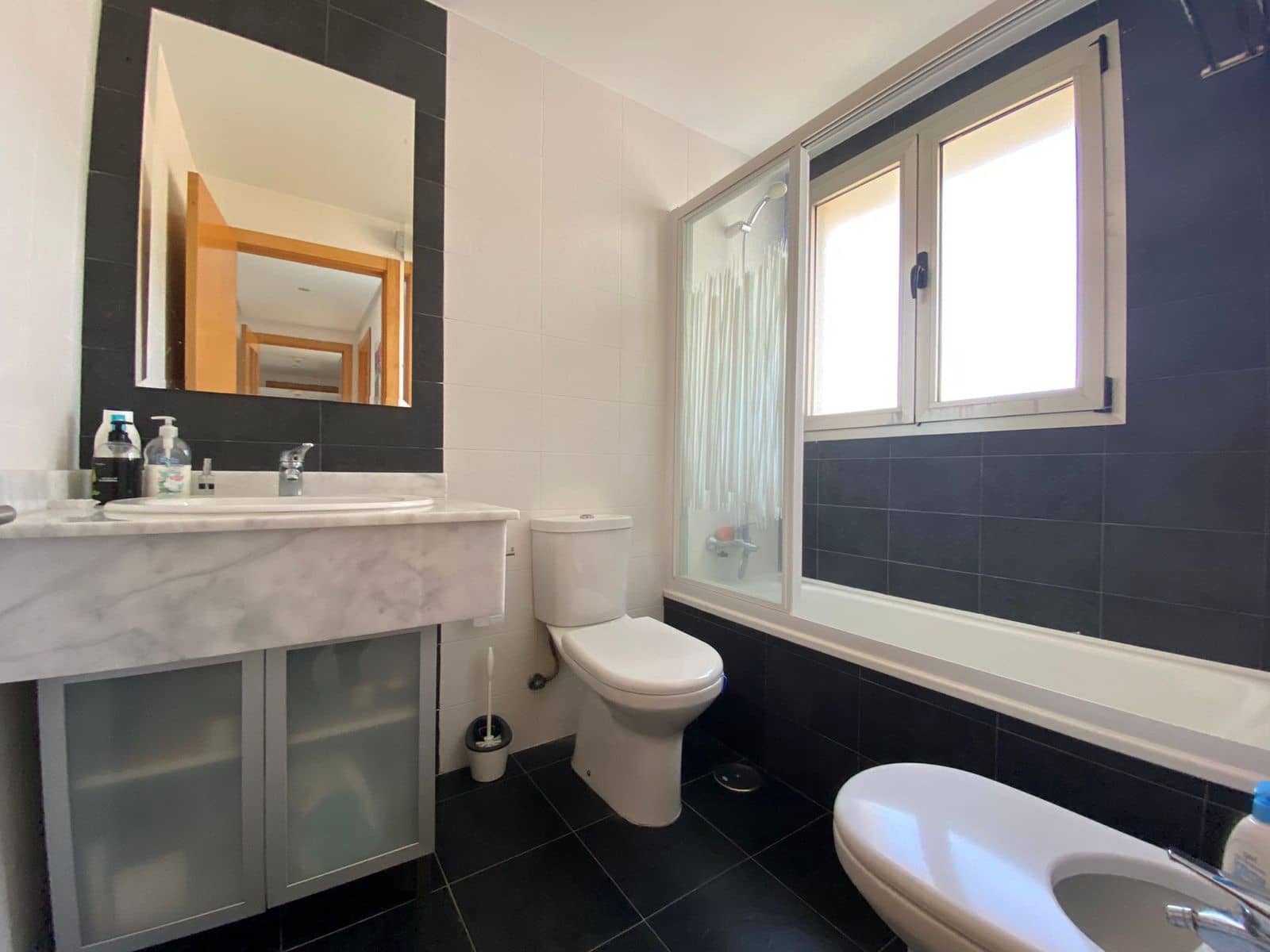 2 soveværelse Lejlighed til salg i Benidorm med swimmingpool garage - € 414.000 (Ref: 9035606)