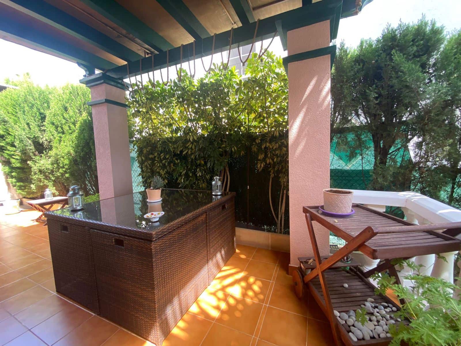 Chalet de 3 habitaciones en Polop en venta con piscina garaje - 466.500 € (Ref: 9144310)