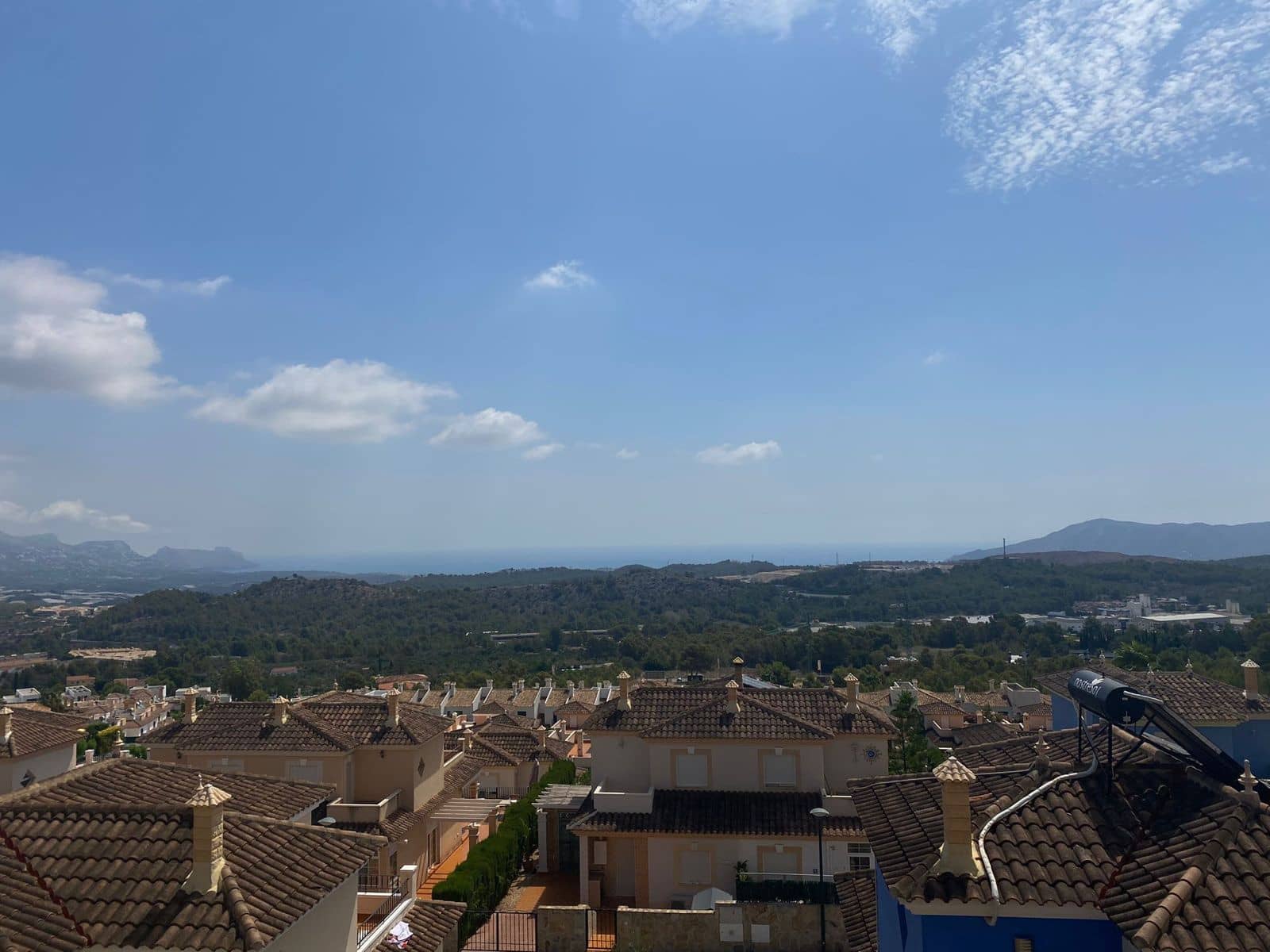 Chalet de 3 habitaciones en Polop en venta con piscina garaje - 466.500 € (Ref: 9144310)