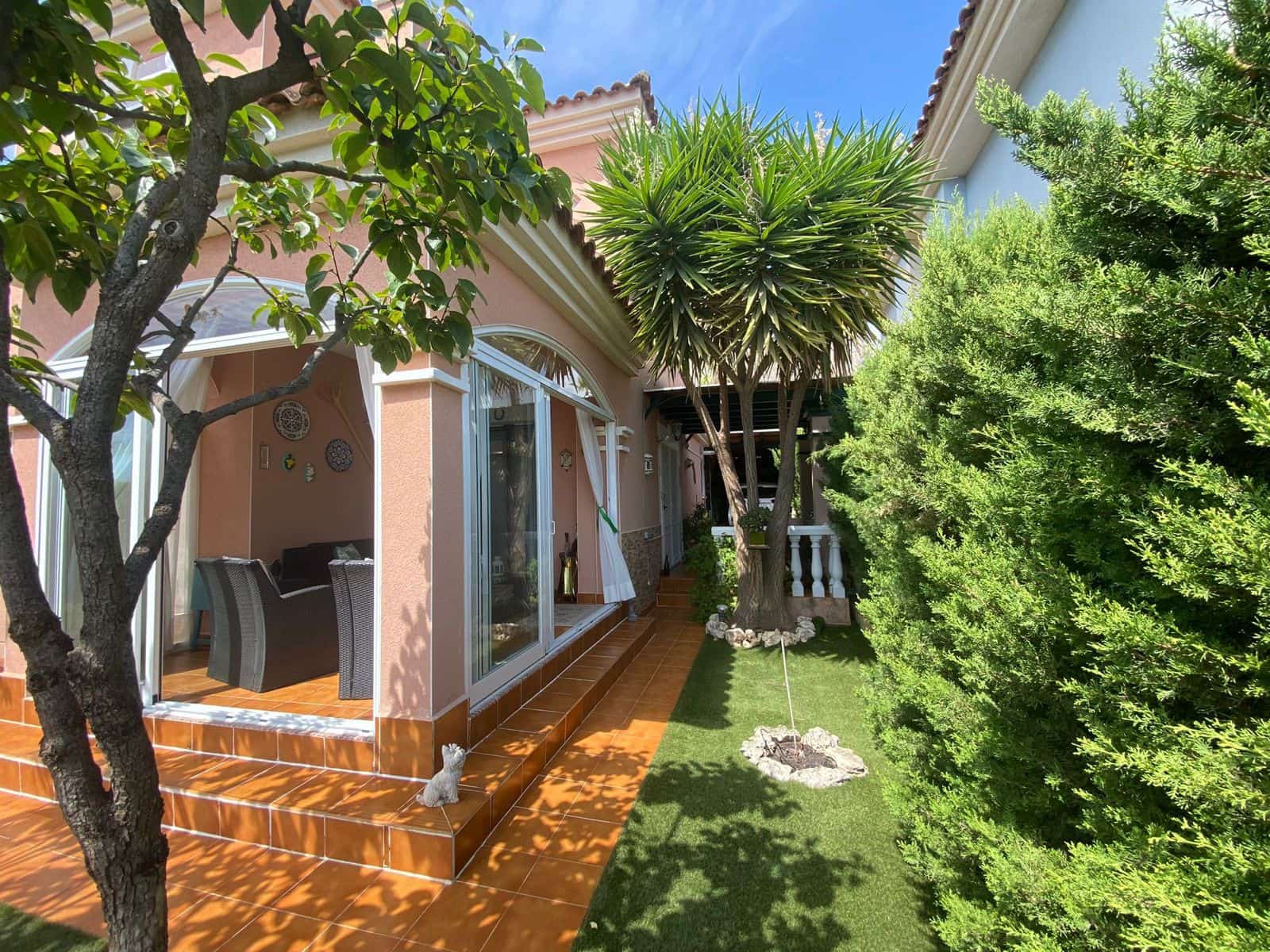 Chalet de 3 habitaciones en Polop en venta con piscina garaje - 466.500 € (Ref: 9144310)