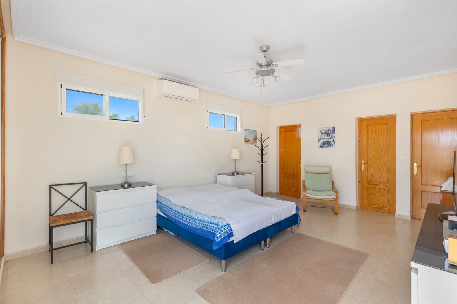 5 bedroom Villa for sale in San Fulgencio with pool garage - € 500,000 (Ref: 9148458)