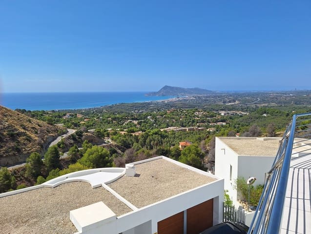 4 bedroom Villa for sale in Alhama Springs, Altea with pool garage - € 2,146,000 (Ref: 9164807)