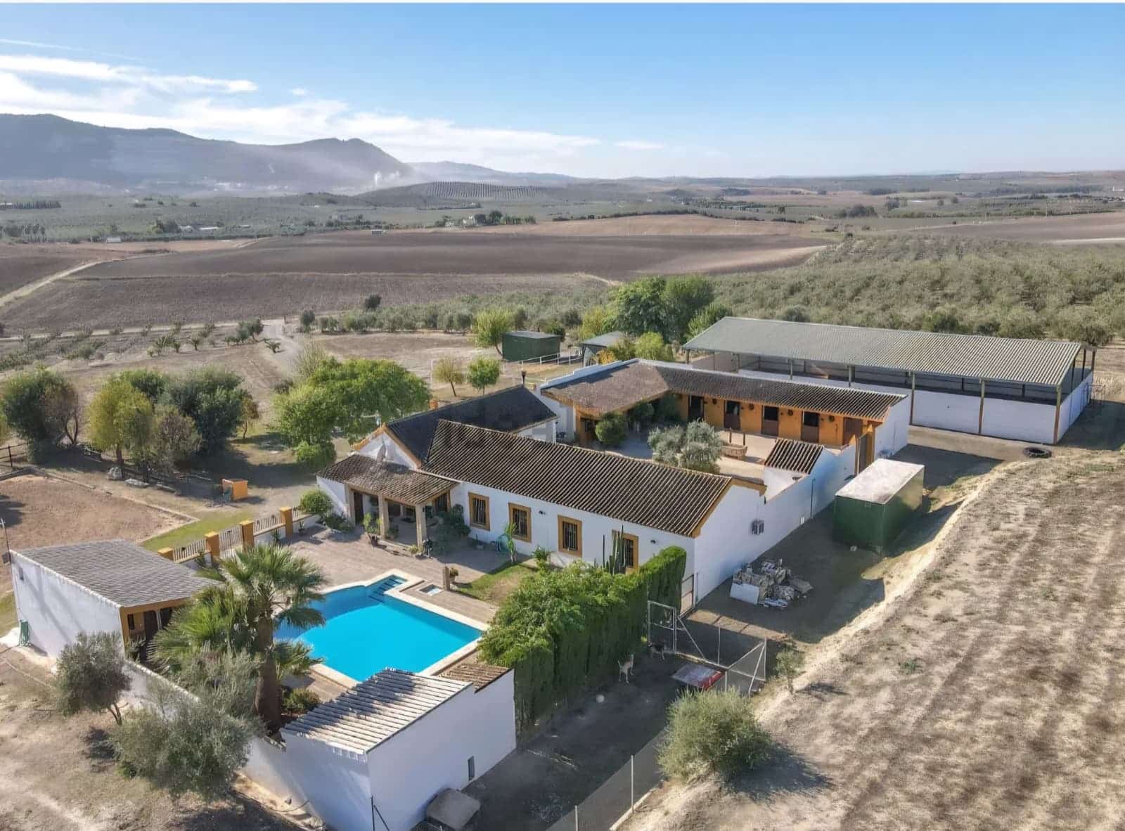 3 bedroom Finca/Country House for sale in Moron de la Frontera with pool - € 795,000 (Ref: 9590331)