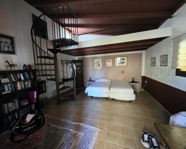 Finca/Casa Rural de 3 habitaciones en Morón de la Frontera en venta con piscina - 795.000 € (Ref: 9590331)