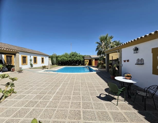Finca/Casa Rural de 3 habitaciones en Morón de la Frontera en venta con piscina - 795.000 € (Ref: 9590331)