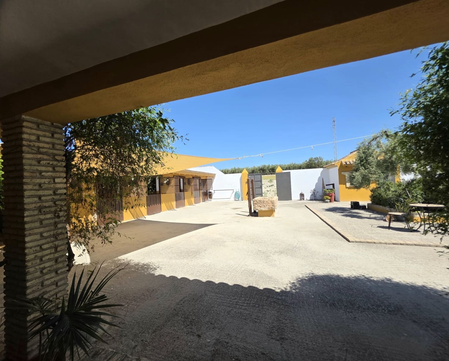 3 bedroom Finca/Country House for sale in Moron de la Frontera with pool - € 795,000 (Ref: 9590331)