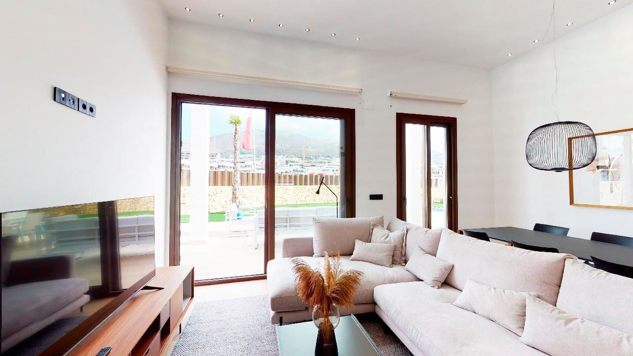 5 bedroom Villa for sale in Finestrat with pool garage - € 819,000 (Ref: 9714294)