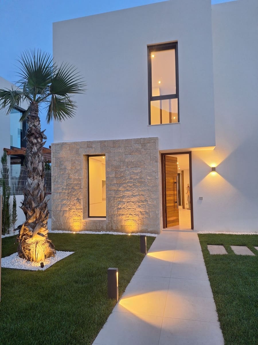 3 sypialnia Willa na sprzedaż w Finestrat z basenem garażem - 1 195 000 € (Ref: 9854349)