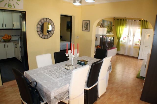3 soveværelse Villa til salg i Pueblo - Urbanizaciones, Alfaz del Pi / L'Alfàs del Pi med swimmingpool garage - € 550.000 (Ref: 9870386)