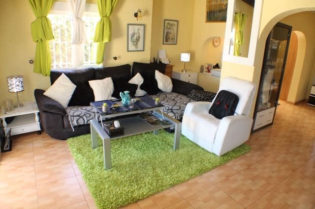 3 soveværelse Villa til salg i Pueblo - Urbanizaciones, Alfaz del Pi / L'Alfàs del Pi med swimmingpool garage - € 550.000 (Ref: 9870386)